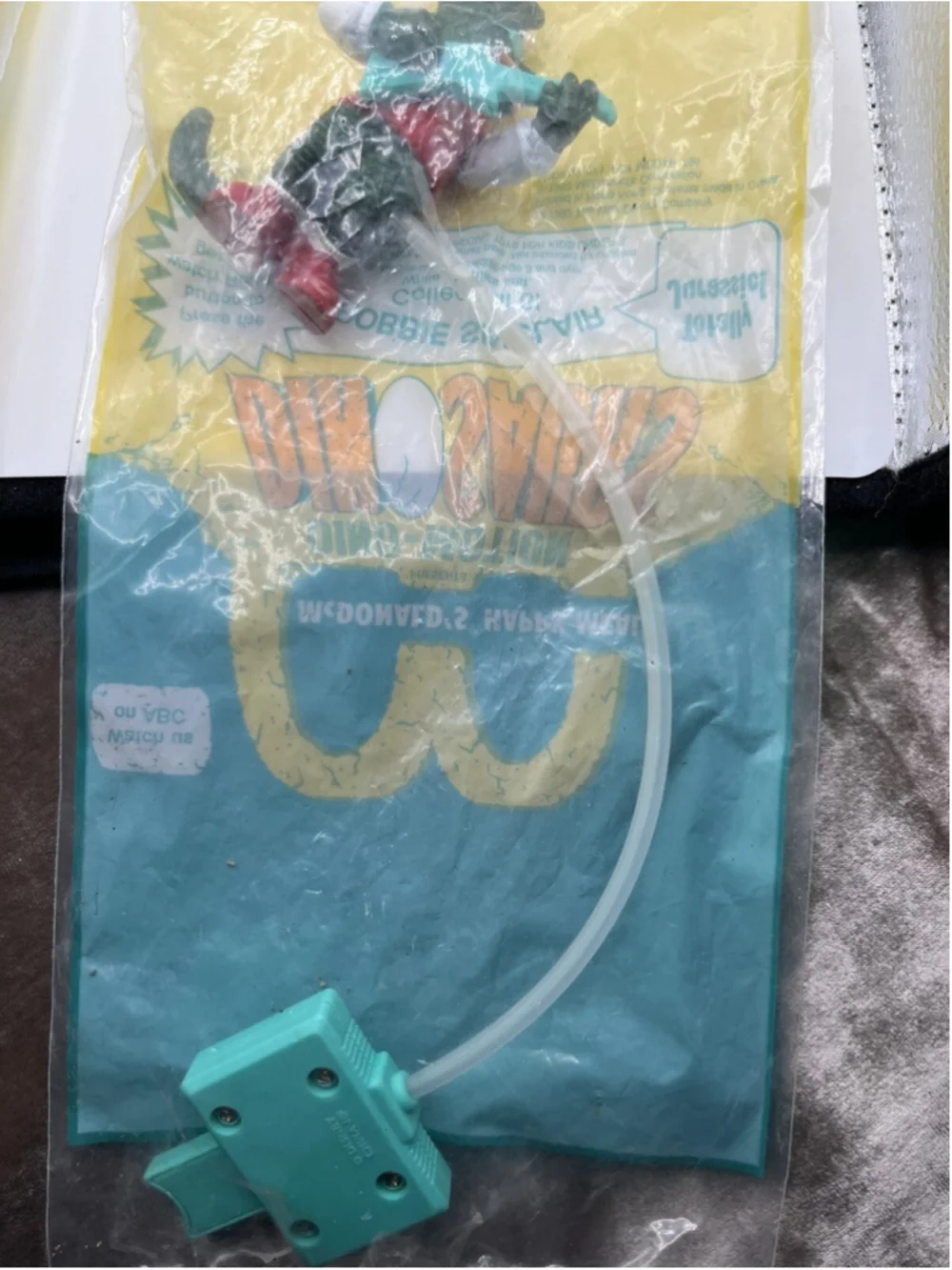 McDONALD’S HAPPY MEAL TOY – 2 DINOSAURS - MIP EARL &ROBBIE SNICLAIR 1992 VTG